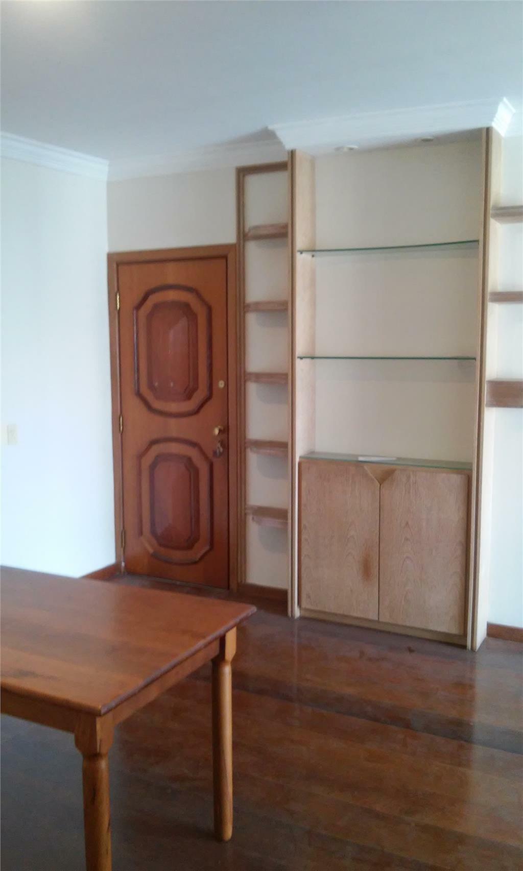 Apartamento para alugar com 3 quartos, 103m² - Foto 4