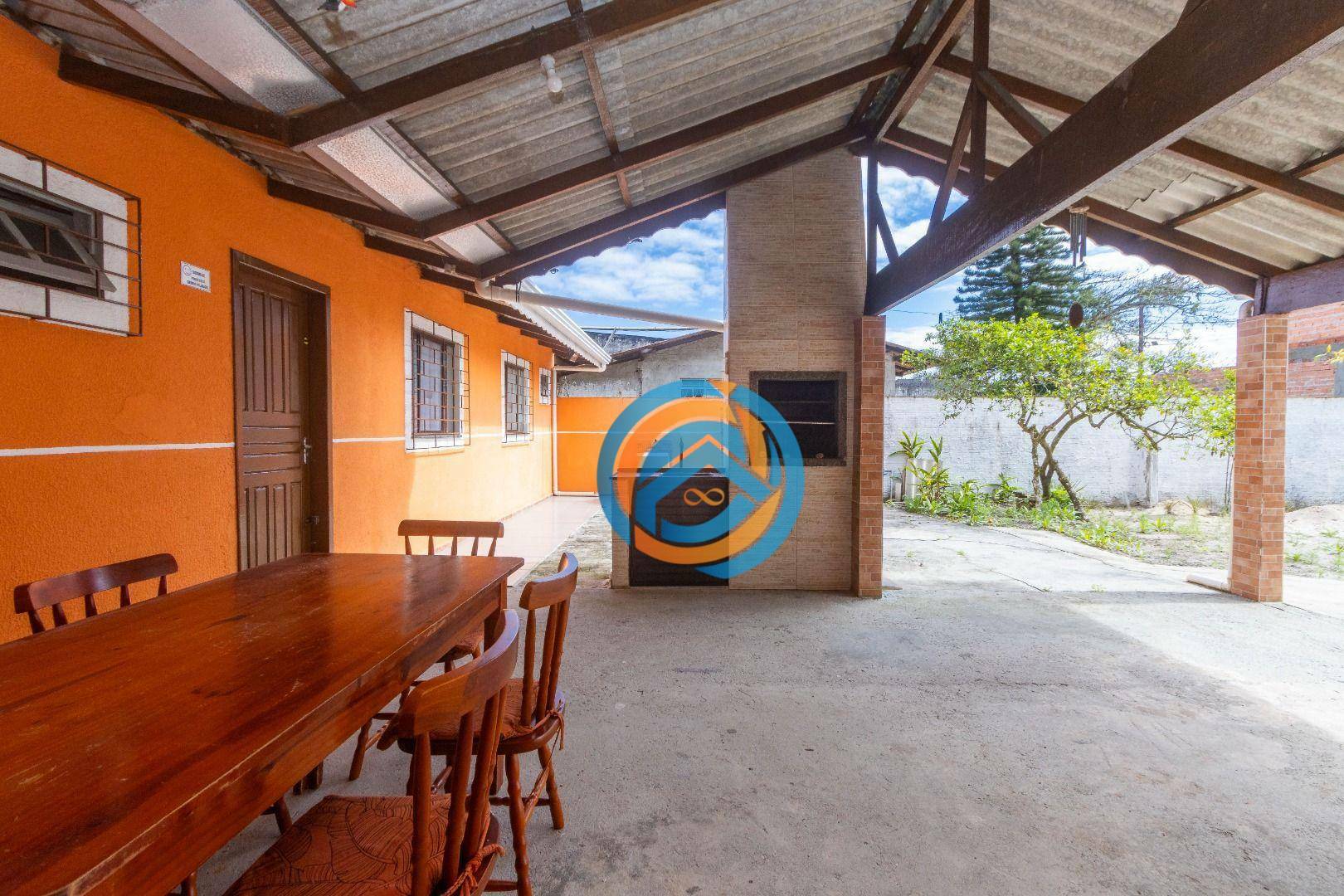 Casa à venda com 2 quartos, 100m² - Foto 4