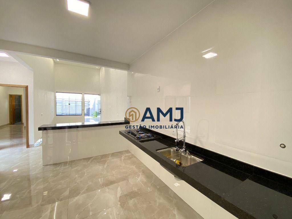 Casa à venda com 3 quartos, 141m² - Foto 7