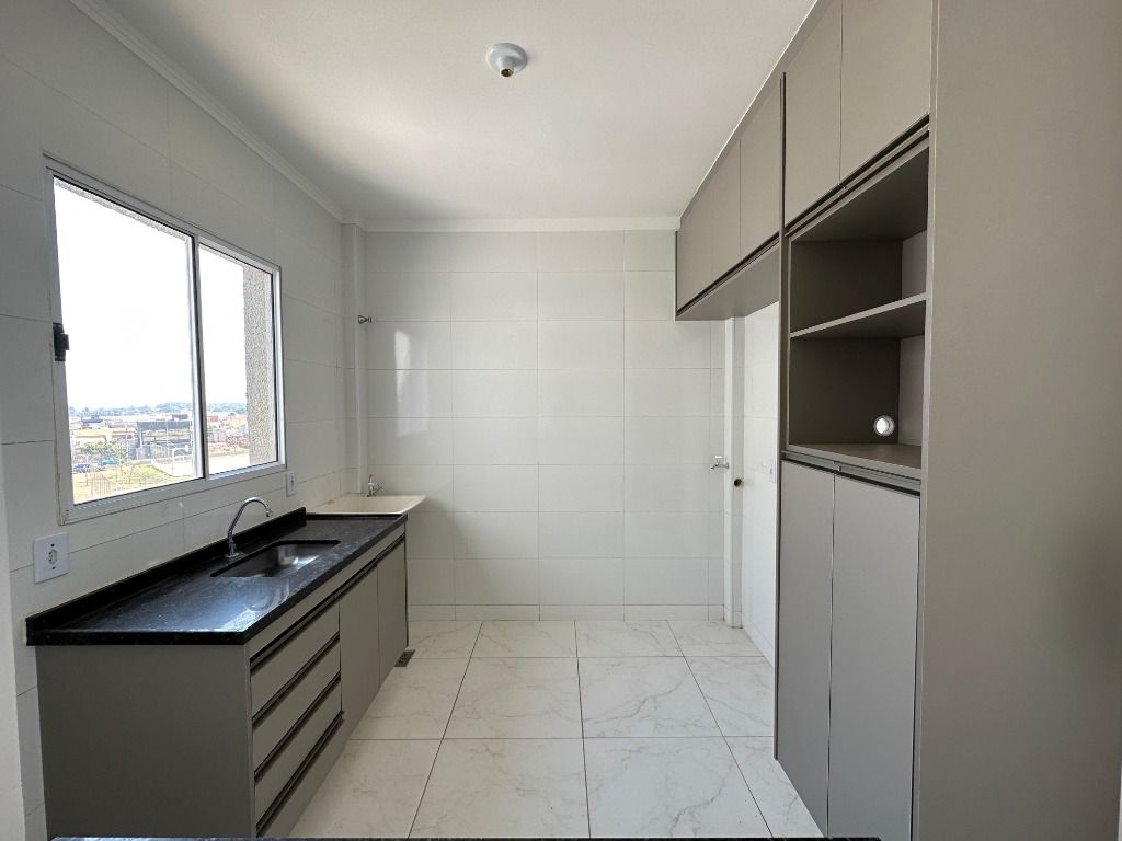 Apartamento à venda com 2 quartos, 45m² - Foto 13