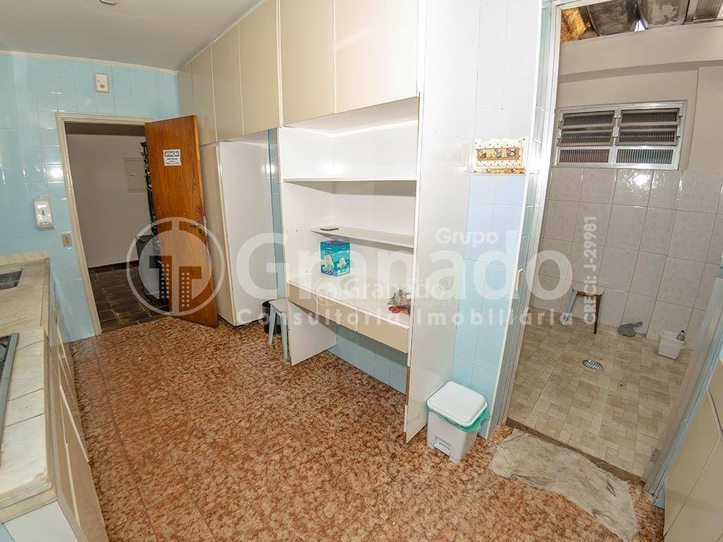 Casa à venda com 4 quartos, 400m² - Foto 5