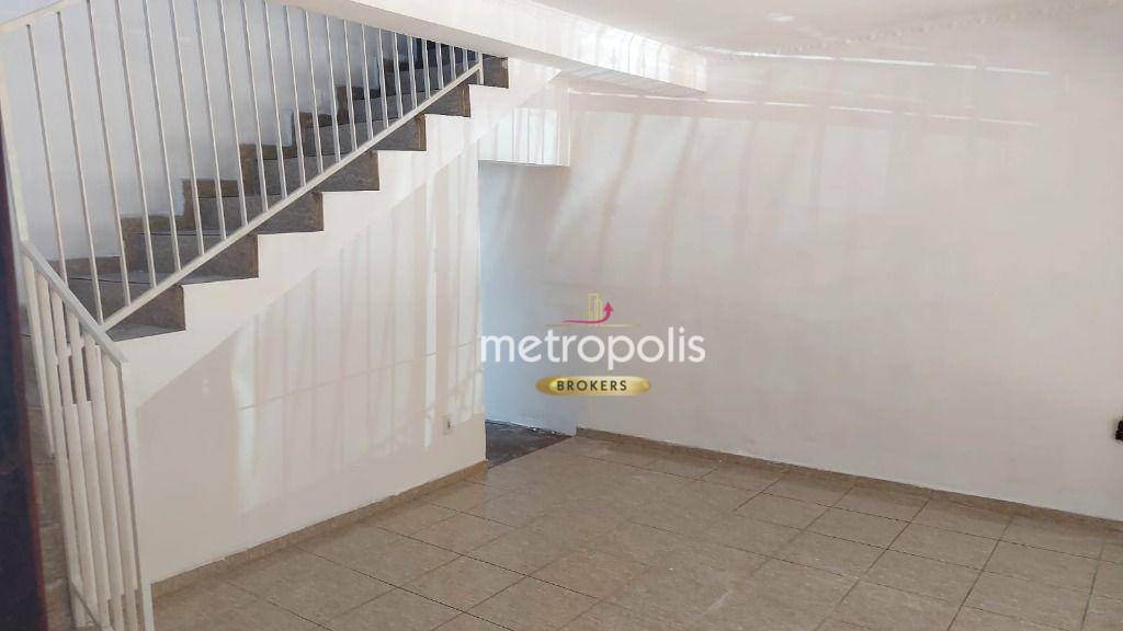 Sobrado à venda com 3 quartos, 198m² - Foto 1