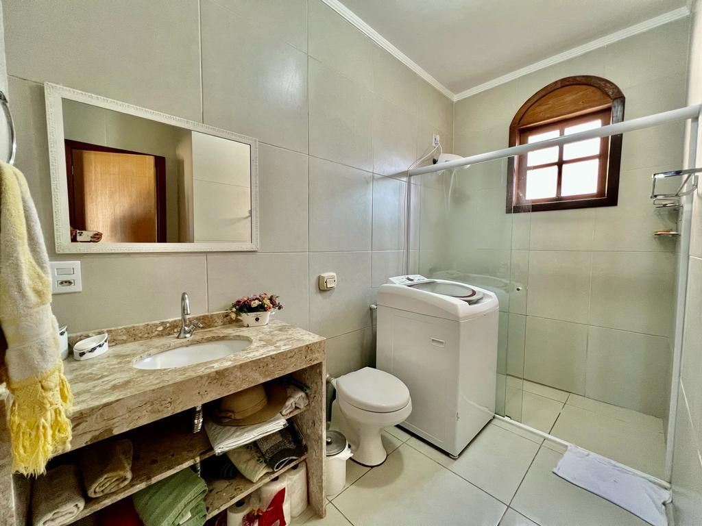 Casa à venda com 3 quartos, 204m² - Foto 8