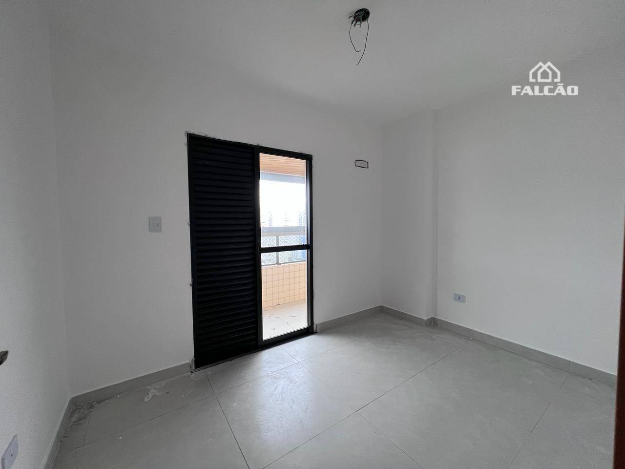 Apartamento à venda com 2 quartos, 70m² - Foto 13