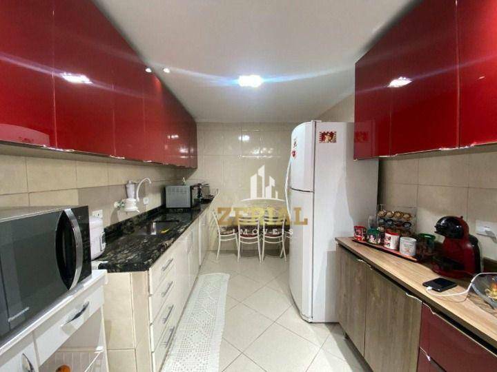 Sobrado à venda com 4 quartos, 170m² - Foto 1