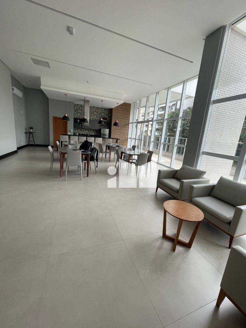 Apartamento para alugar com 3 quartos, 100m² - Foto 22