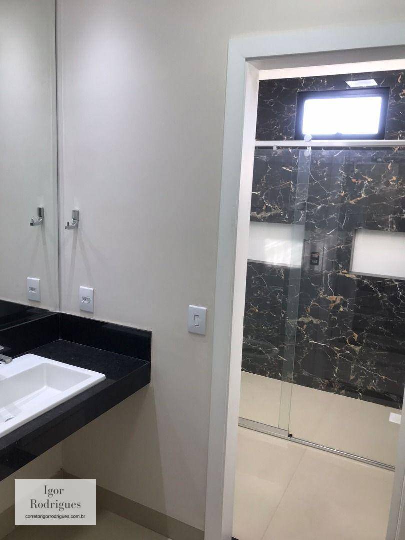 Sobrado à venda com 4 quartos, 330m² - Foto 3