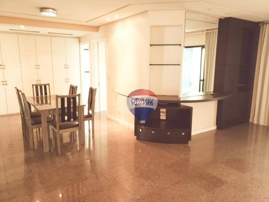 Apartamento para alugar com 4 quartos, 180m² - Foto 14