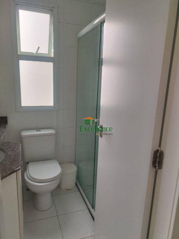 Apartamento para alugar com 3 quartos, 82m² - Foto 9