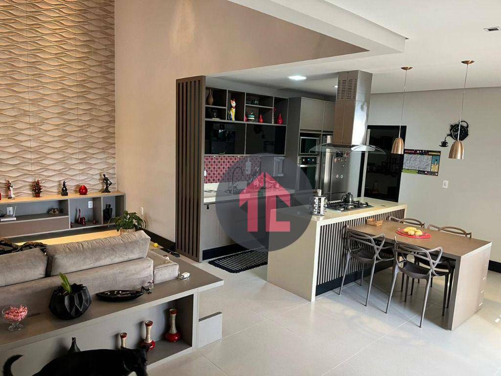 Sobrado à venda com 3 quartos, 240m² - Foto 3