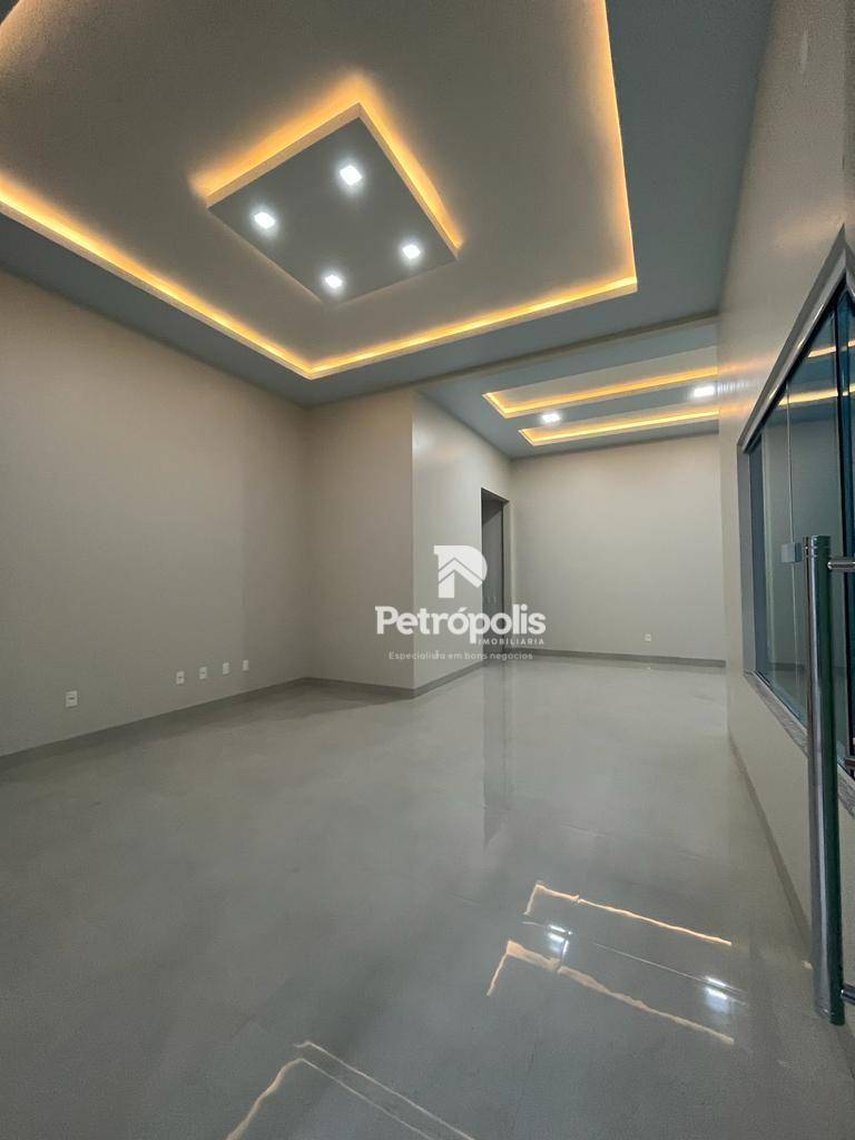 Casa à venda com 3 quartos, 212m² - Foto 5