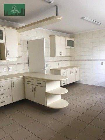 Apartamento à venda com 3 quartos, 200m² - Foto 4