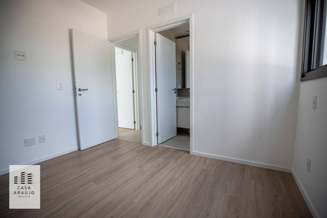 Apartamento à venda com 2 quartos, 67m² - Foto 6