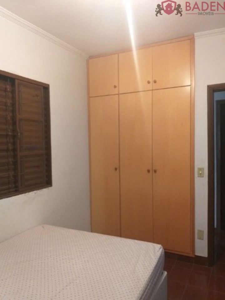 Casa à venda com 4 quartos, 151m² - Foto 12