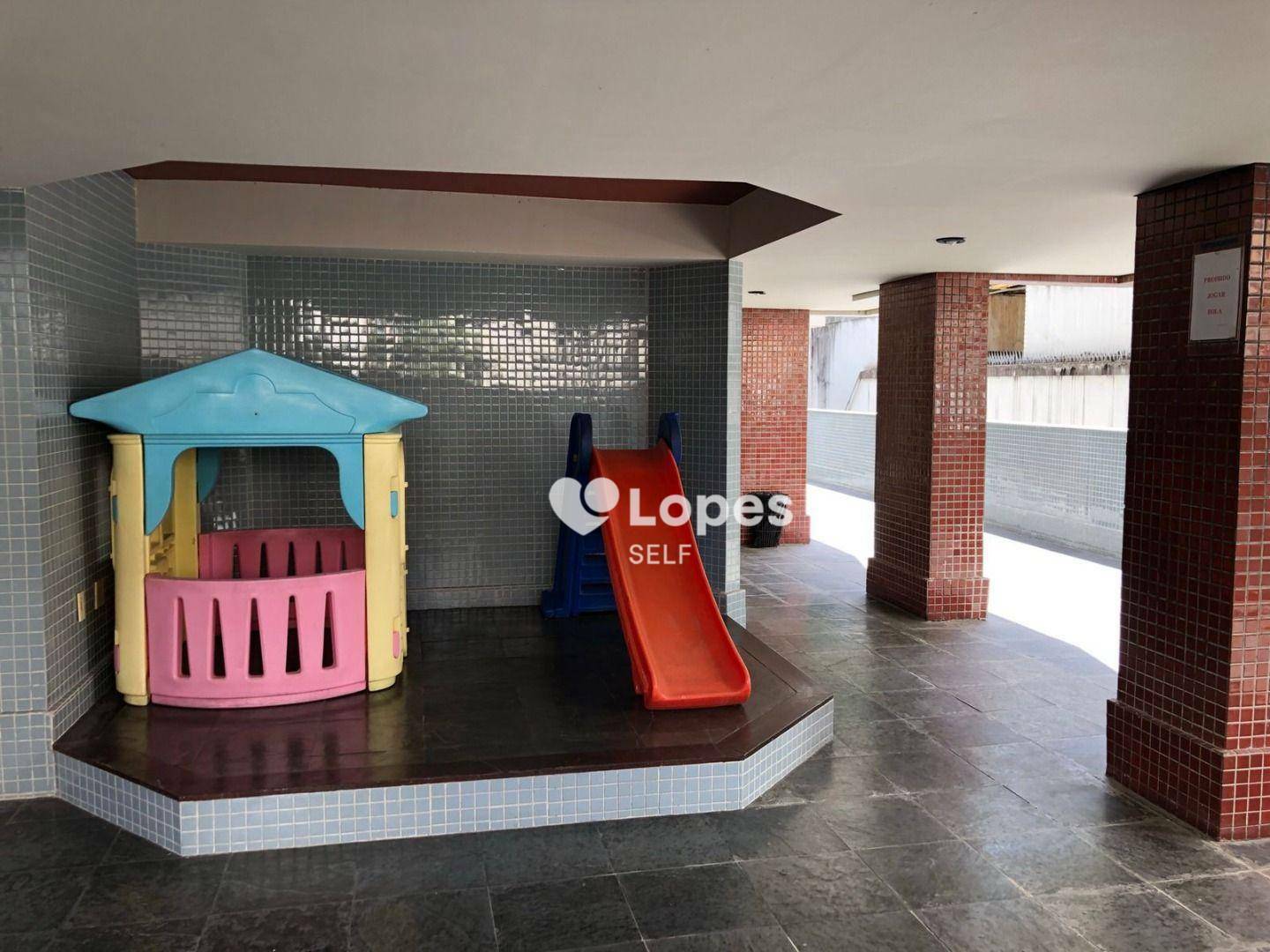 Apartamento à venda com 2 quartos, 75m² - Foto 17