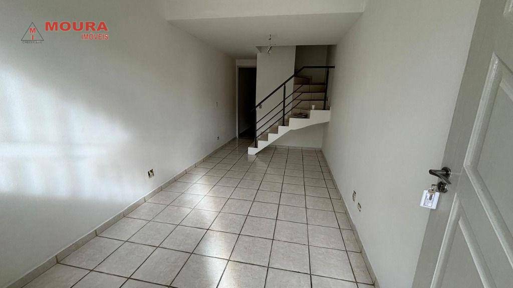 Sobrado à venda com 2 quartos, 70m² - Foto 2