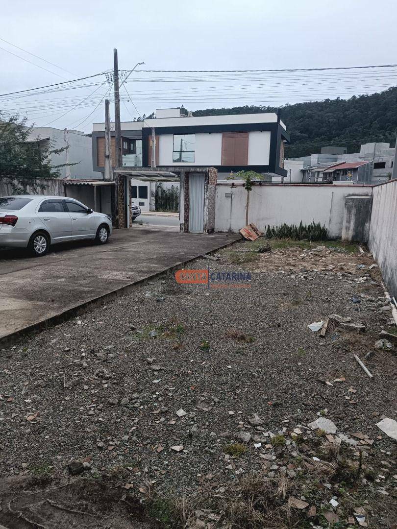 Casa à venda com 2 quartos, 200m² - Foto 21