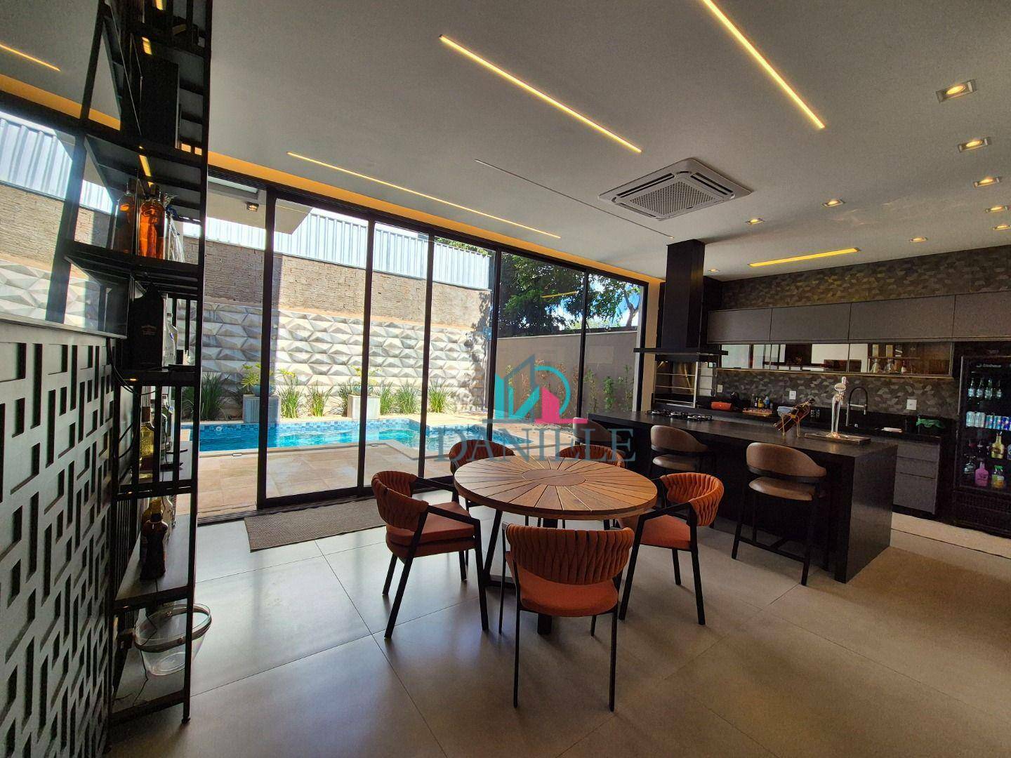 Casa de Condomínio à venda com 4 quartos, 337m² - Foto 12