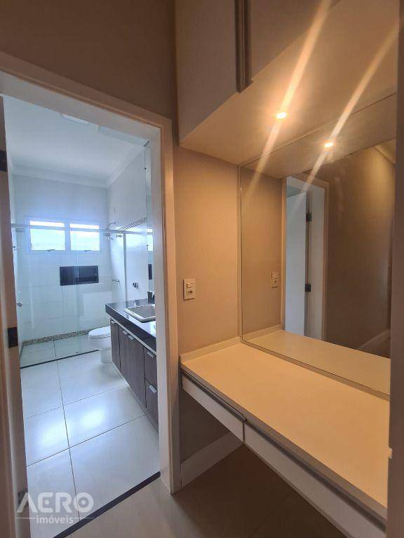Casa de Condomínio à venda com 3 quartos, 240m² - Foto 30