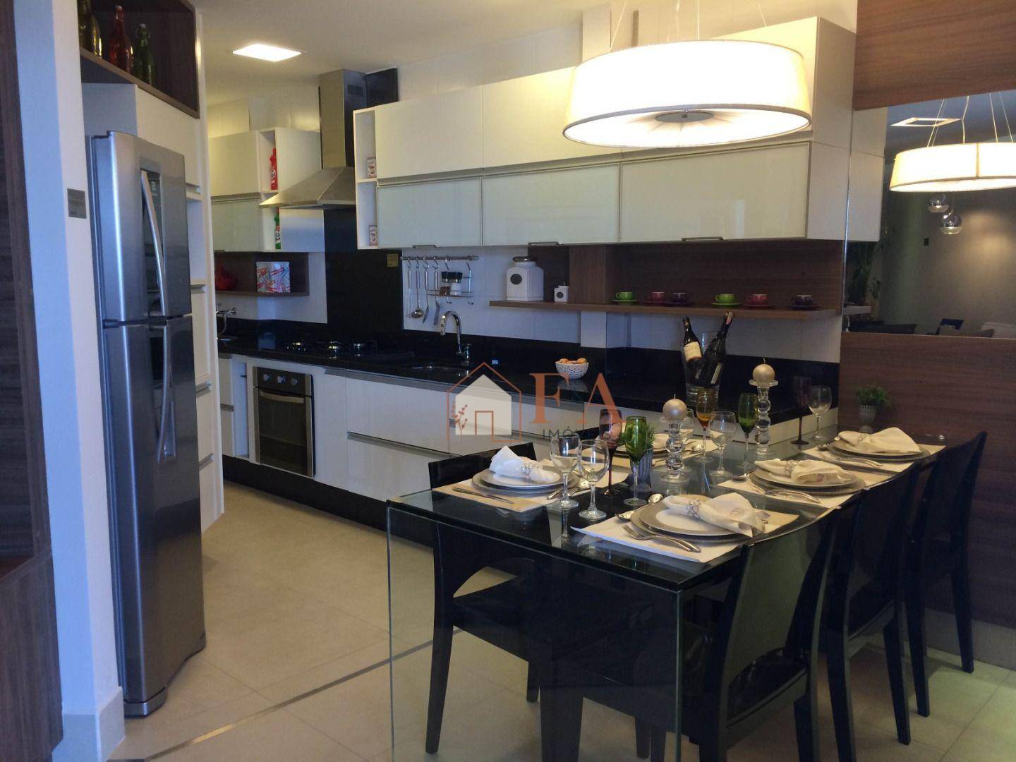 Apartamento à venda com 2 quartos, 66m² - Foto 2