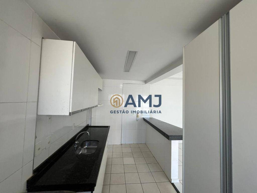 Apartamento à venda com 2 quartos, 66m² - Foto 8