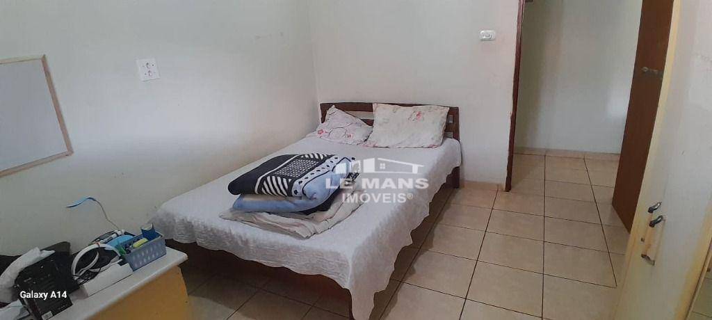 Chácara à venda com 6 quartos, 200m² - Foto 9