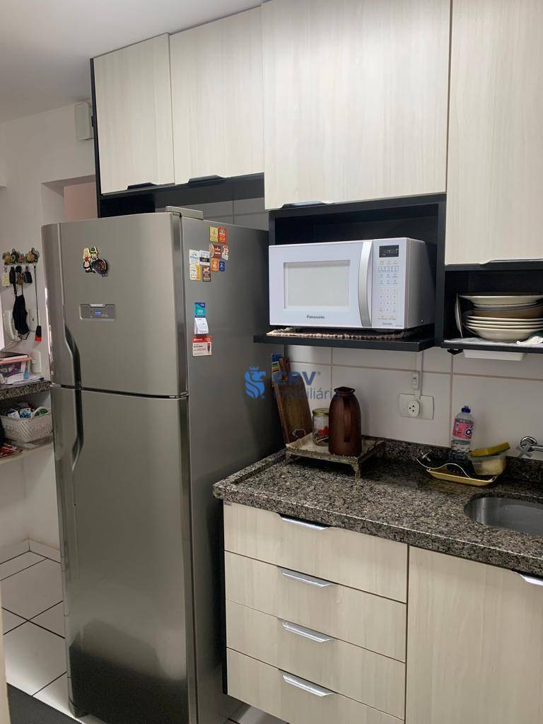 Apartamento à venda com 3 quartos, 81m² - Foto 6