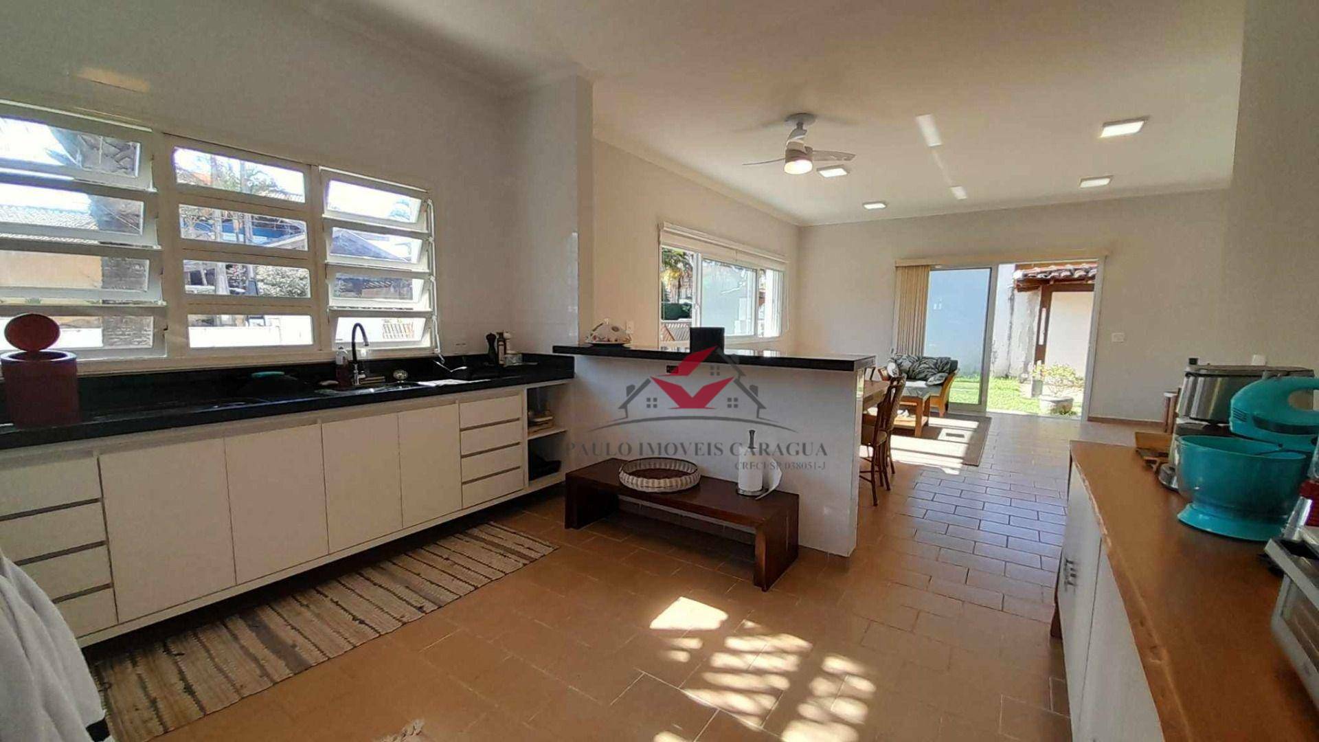 Casa de Condomínio à venda com 4 quartos, 228m² - Foto 11