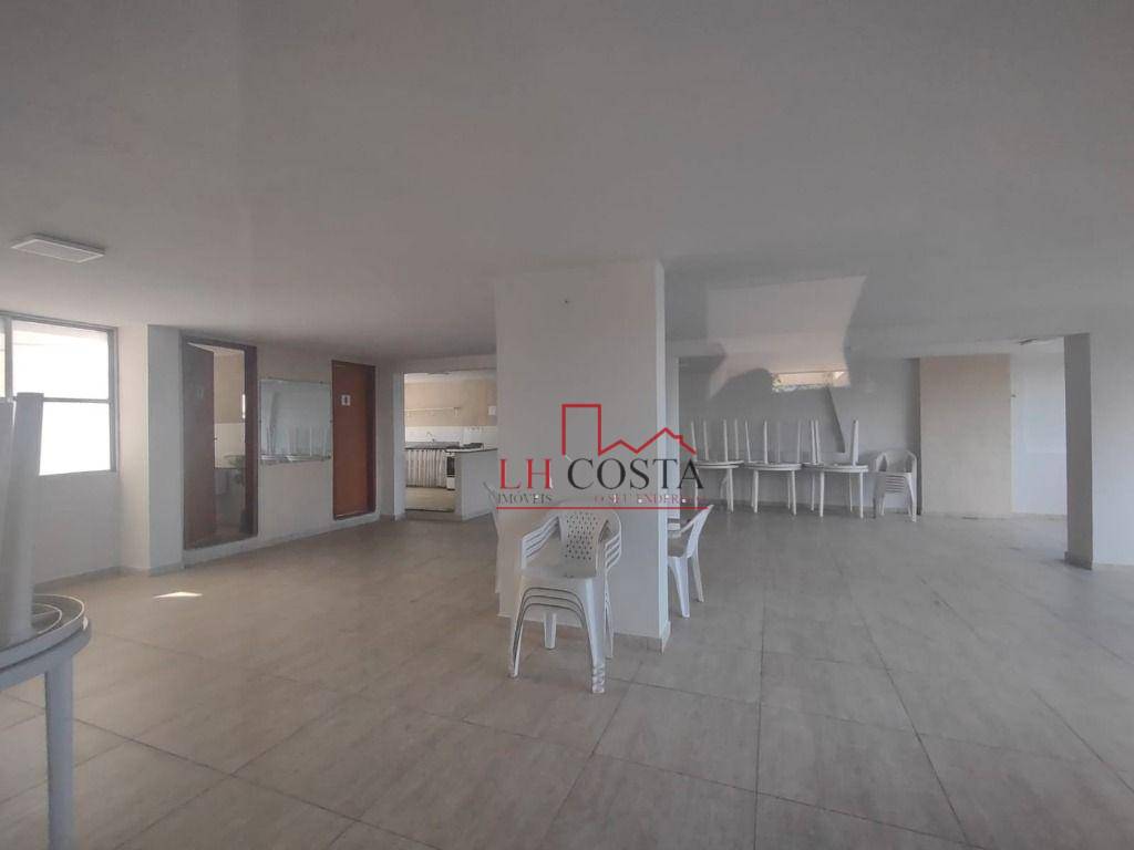 Apartamento à venda com 2 quartos, 70m² - Foto 21