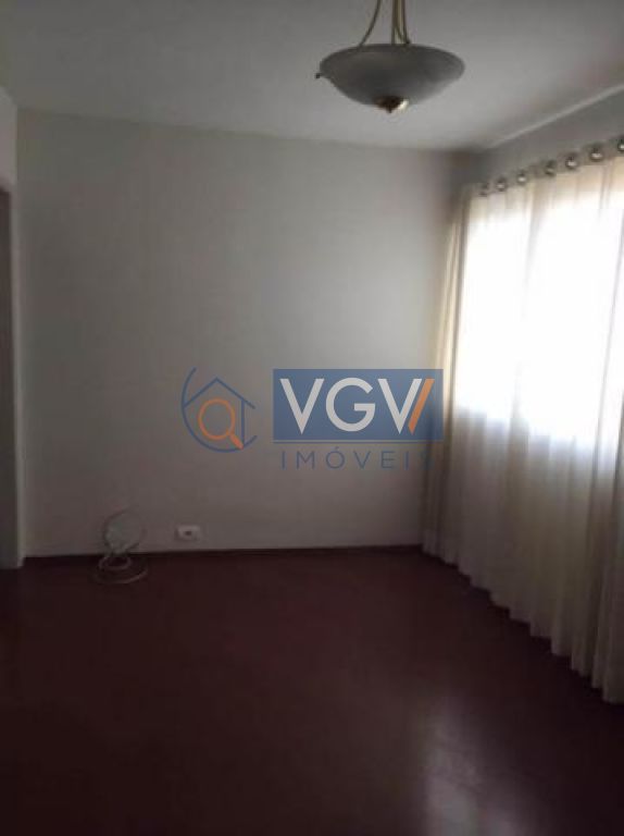 Apartamento à venda com 3 quartos, 68m² - Foto 2