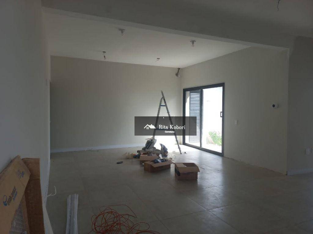 Casa à venda com 3 quartos, 162m² - Foto 2