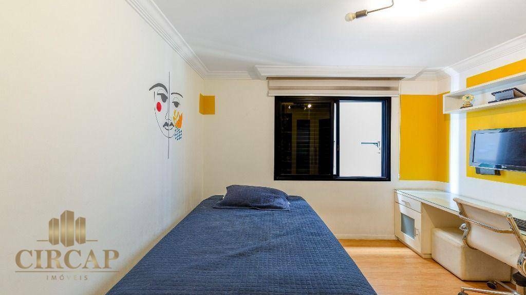 Apartamento à venda com 3 quartos, 160m² - Foto 10