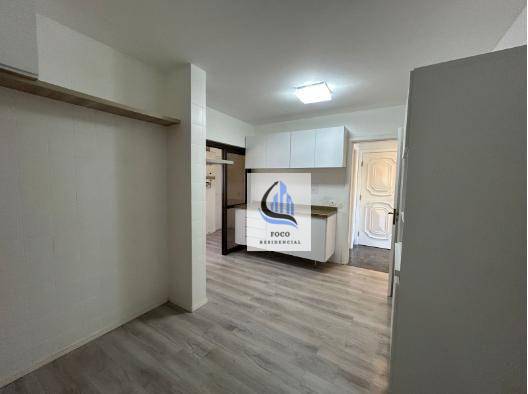 Apartamento para alugar com 4 quartos, 147m² - Foto 7