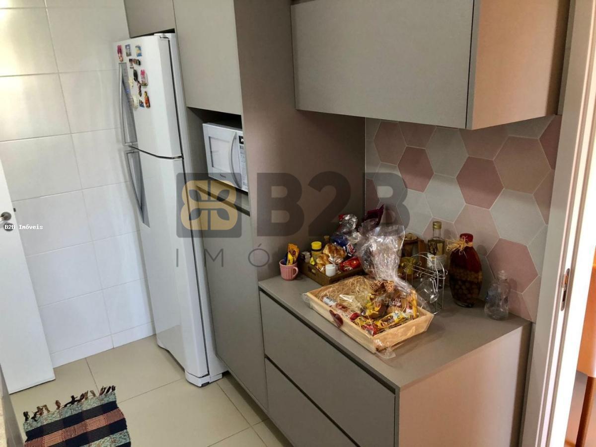 Apartamento à venda com 3 quartos, 96m² - Foto 9