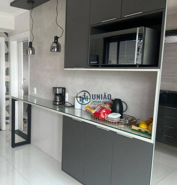 Cobertura à venda com 4 quartos, 150m² - Foto 3