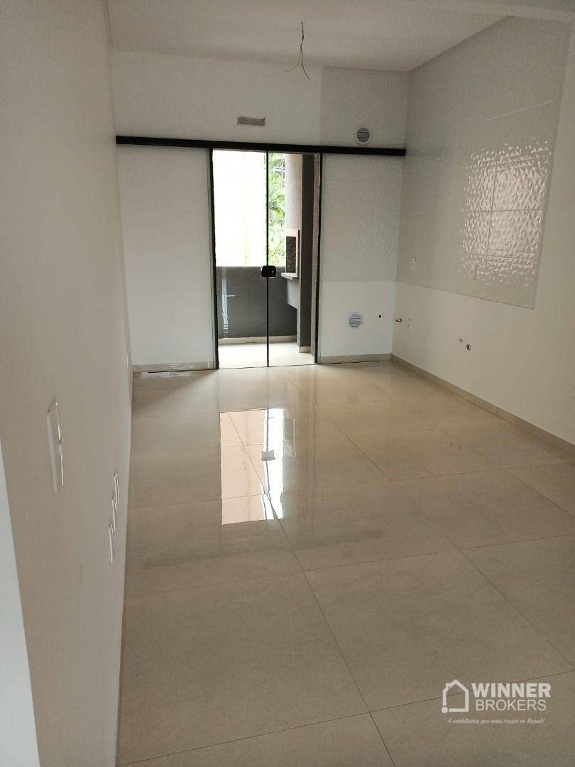 Apartamento à venda com 2 quartos, 70m² - Foto 29