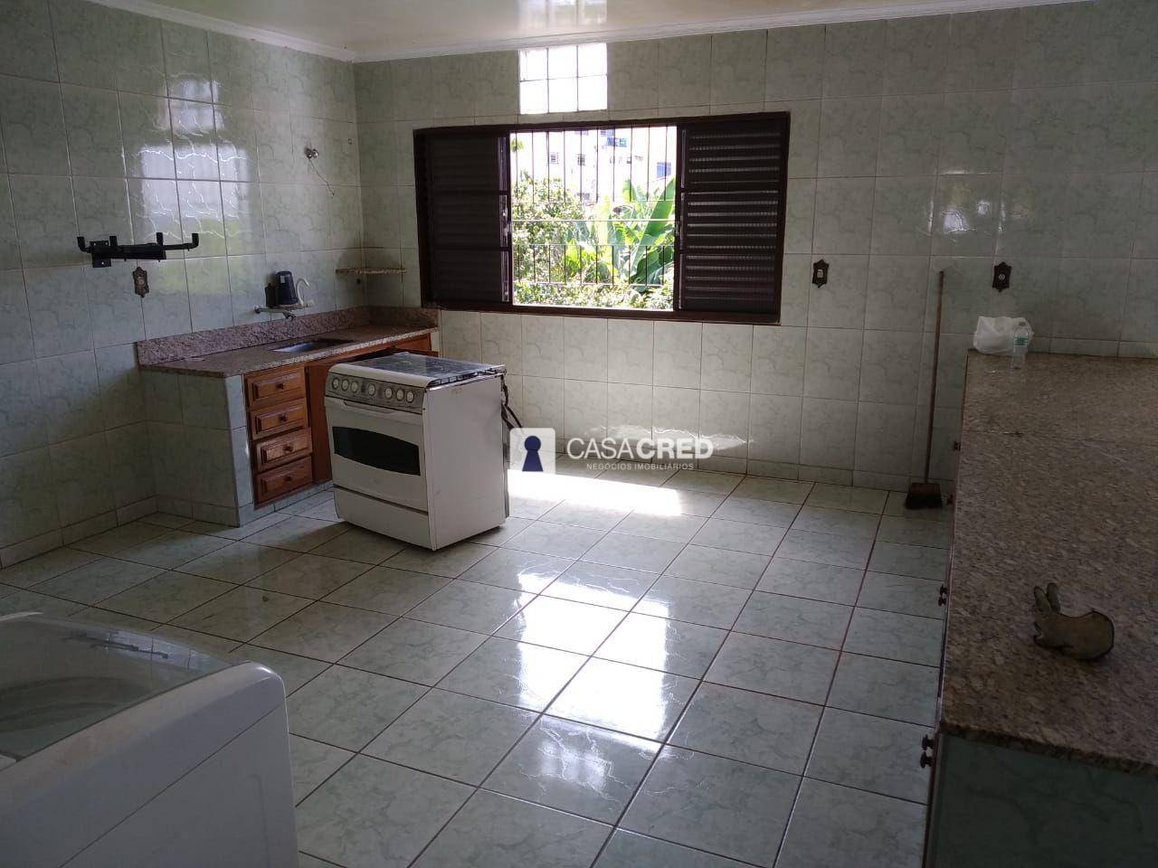 Casa à venda com 3 quartos, 288m² - Foto 4