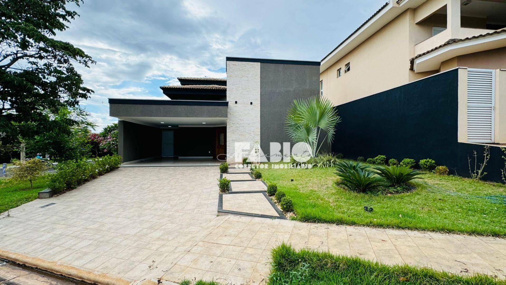 Casa de Condomínio à venda com 3 quartos, 229m² - Foto 1