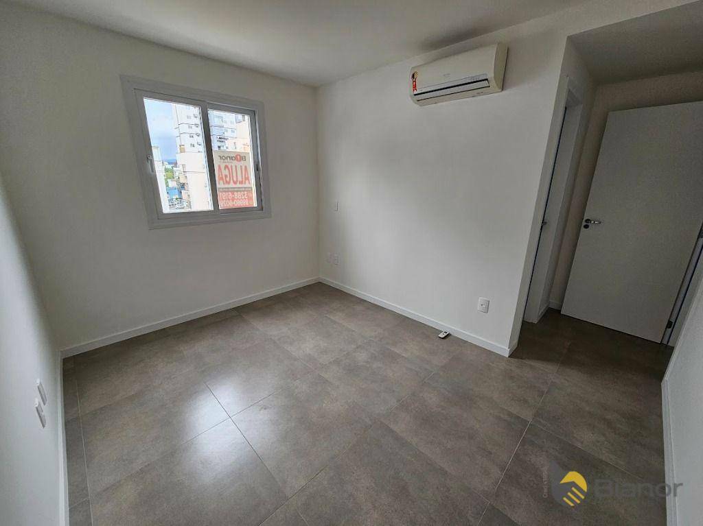 Apartamento para alugar com 1 quarto, 66m² - Foto 15