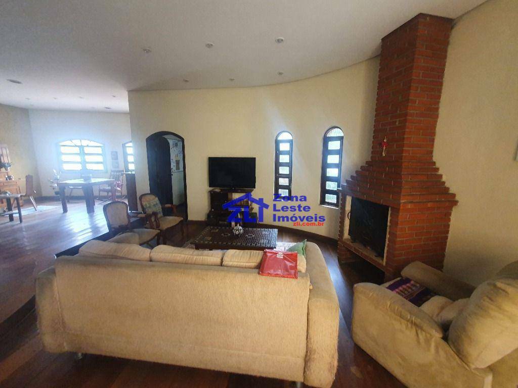 Sobrado à venda com 4 quartos, 300m² - Foto 2