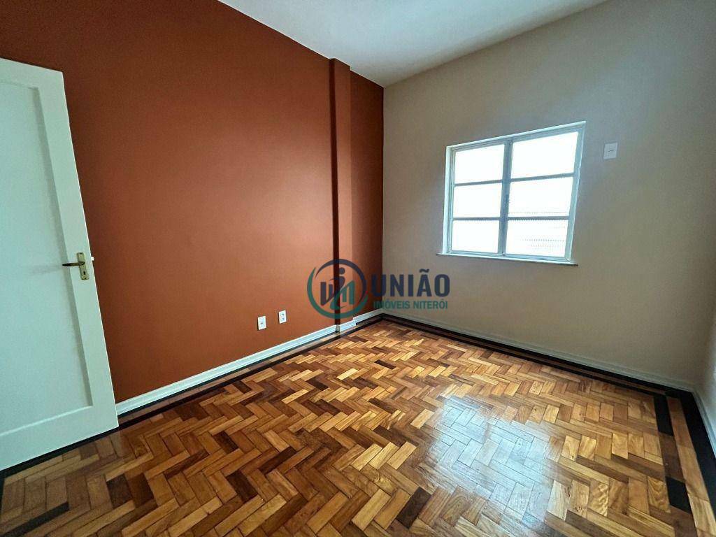 Apartamento à venda com 2 quartos, 80m² - Foto 1