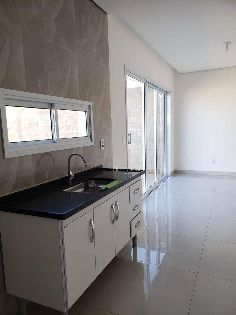 Casa à venda com 4 quartos, 210m² - Foto 23