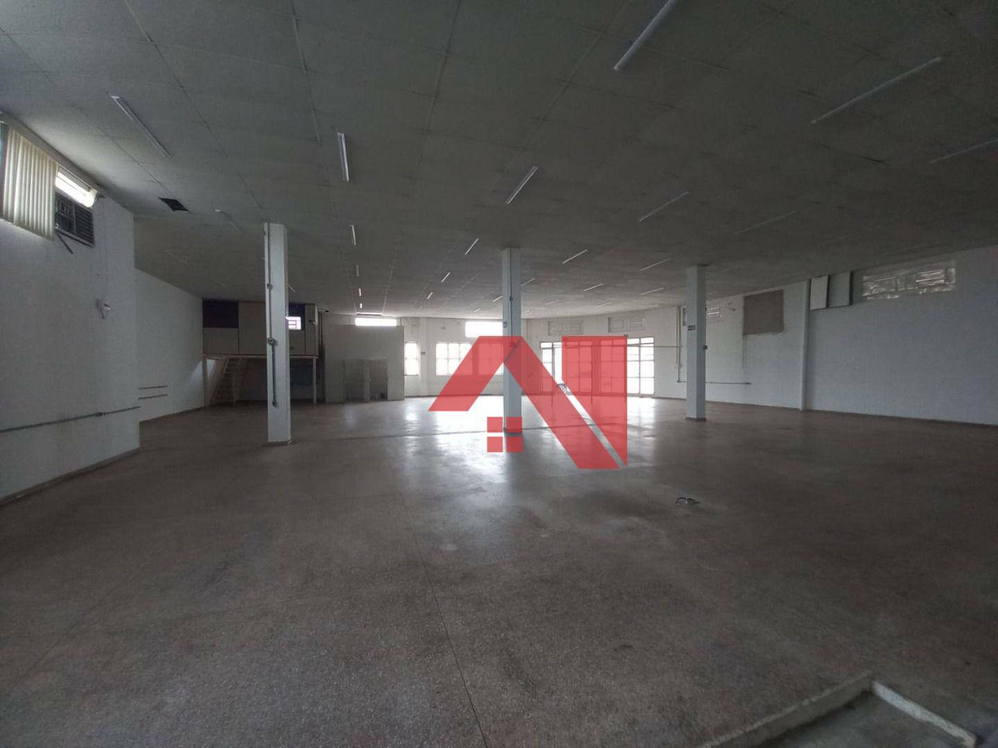 Depósito-Galpão-Armazém à venda e aluguel, 822m² - Foto 1