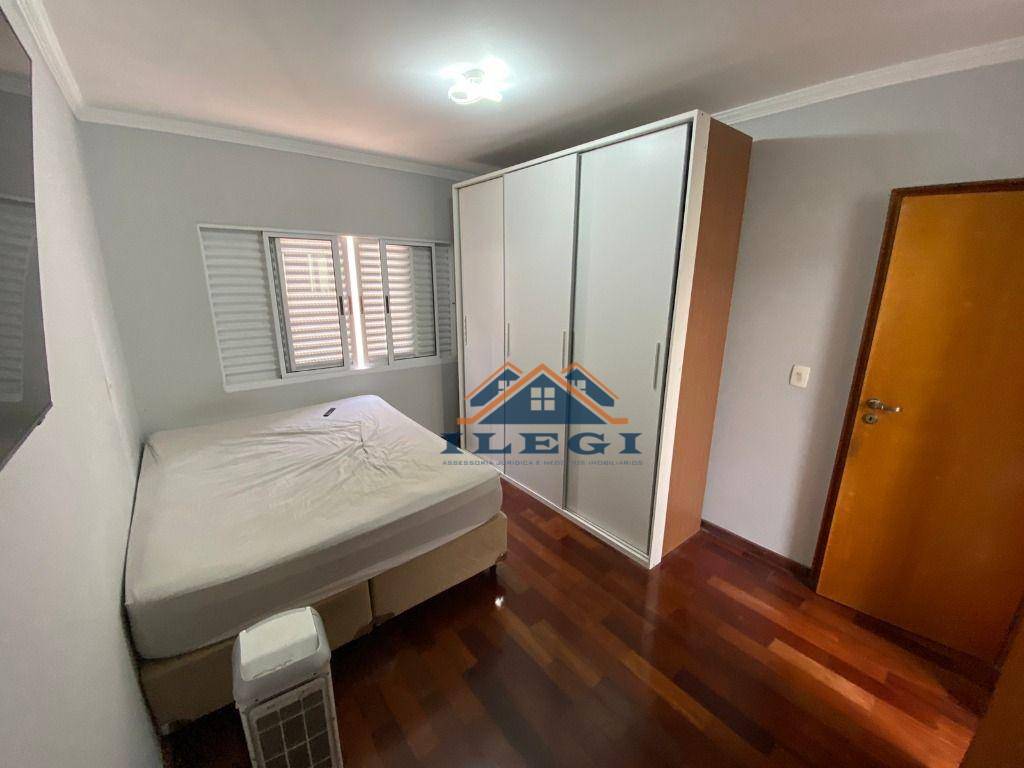 Casa à venda com 3 quartos, 390m² - Foto 4