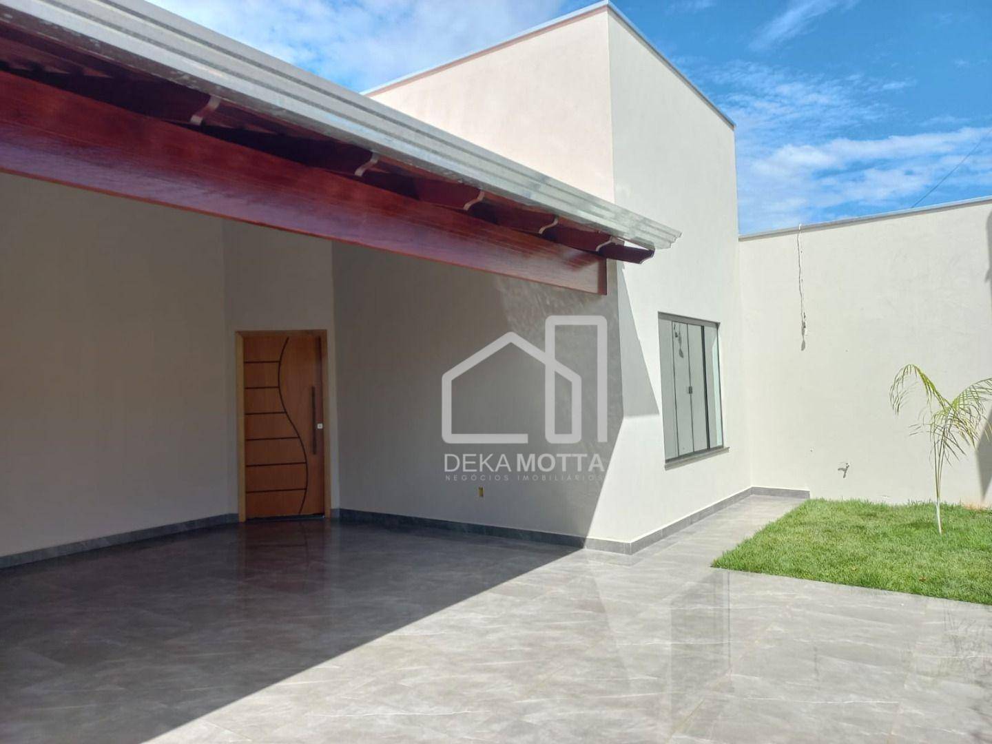 Casa à venda com 3 quartos, 119m² - Foto 1