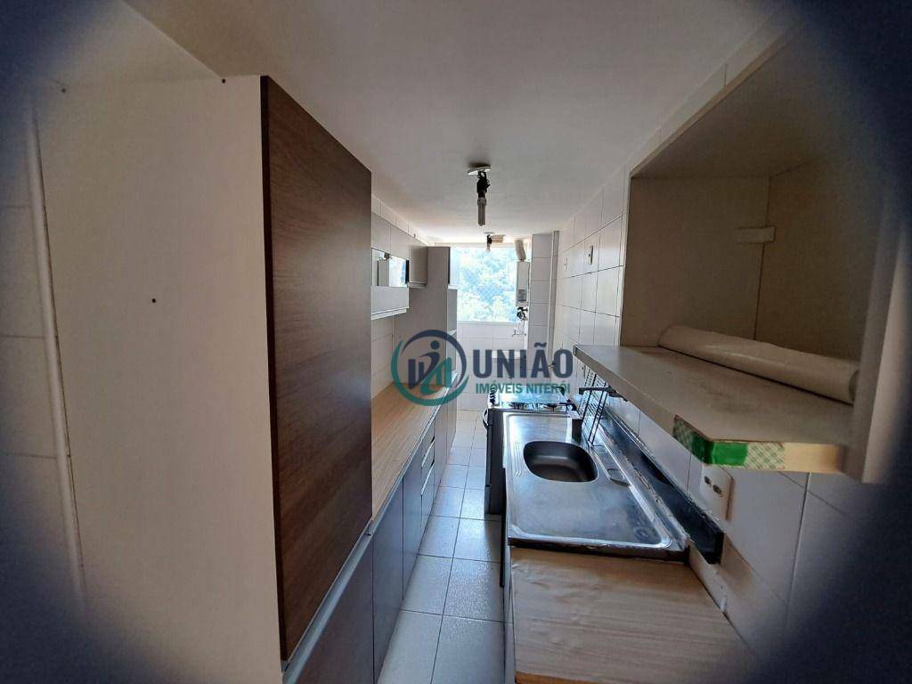 Apartamento à venda com 3 quartos, 82m² - Foto 7