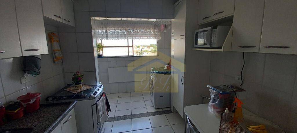 Apartamento à venda com 2 quartos, 70m² - Foto 5