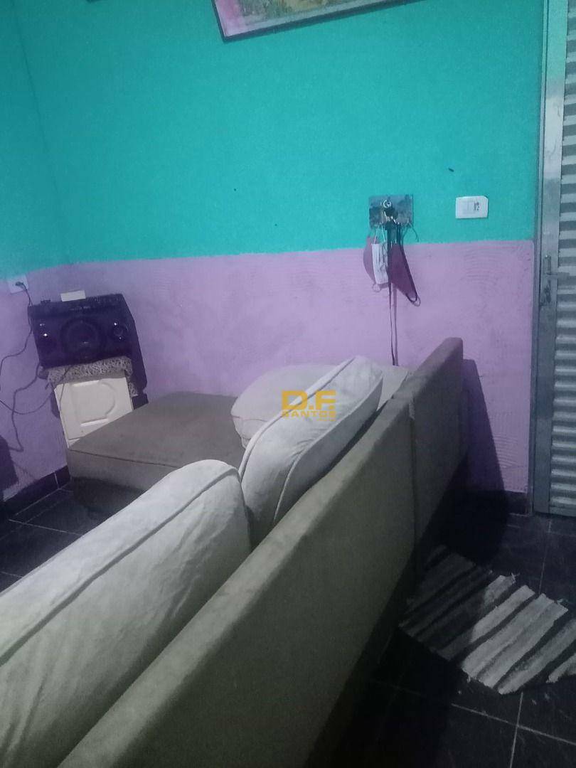 Casa à venda com 1 quarto, 60m² - Foto 2