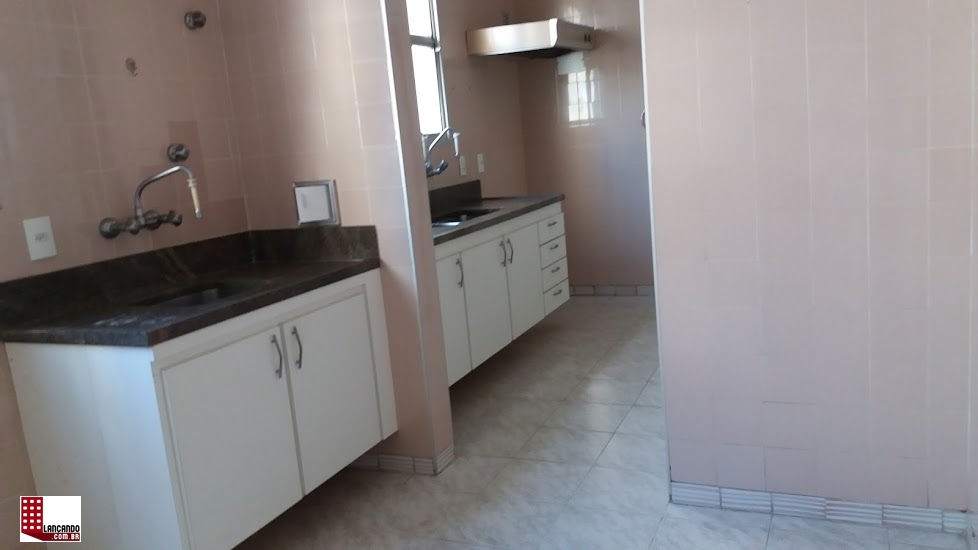 Apartamento à venda com 3 quartos, 240m² - Foto 16