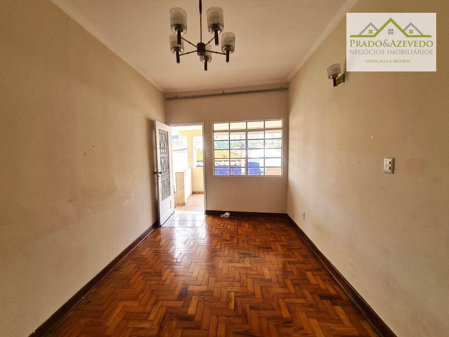 Casa para alugar com 2 quartos, 114m² - Foto 1